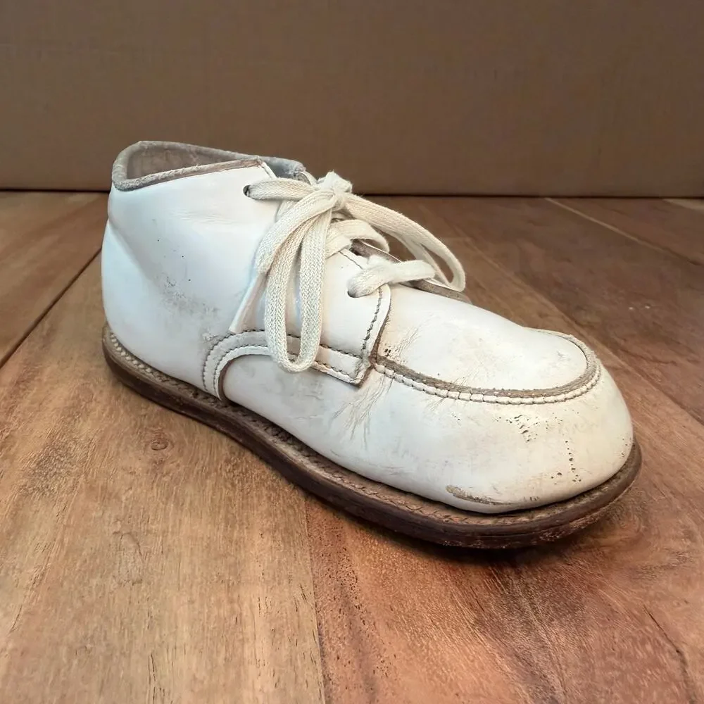 VINTAGE Baby / Toddler 18-24 Months Size 6.5D White Leather Walking Shoes